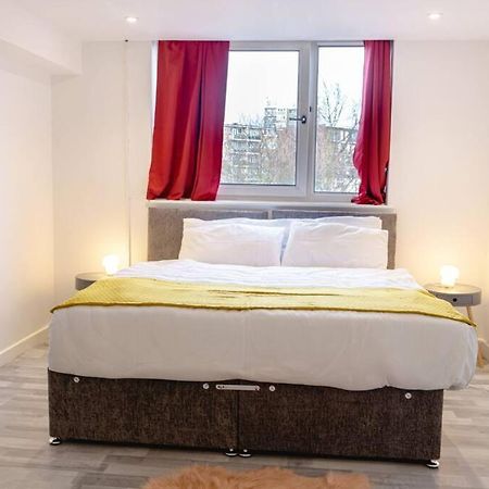 ロンドン2 Bed With Free Parkingアパートメント エクステリア 写真