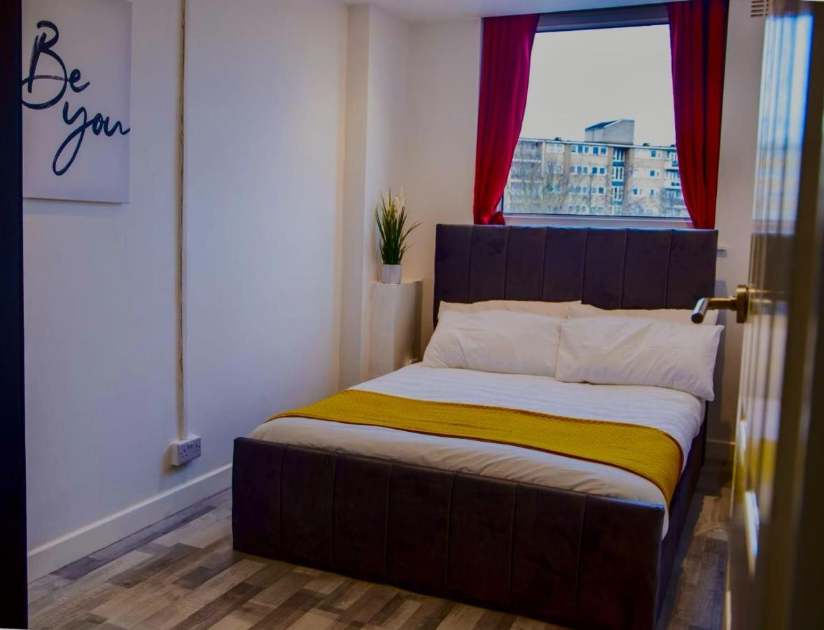 ロンドン2 Bed With Free Parkingアパートメント エクステリア 写真